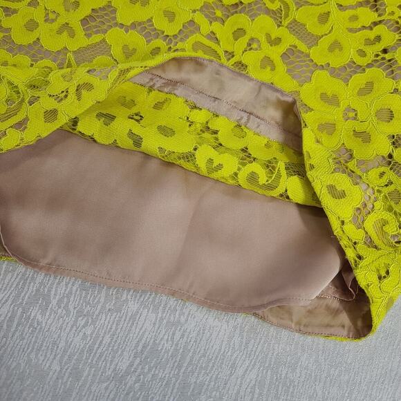 Trina Turk women's lace Neon yellow halter dress Size 4 Silk Garden Party Career - Picture 9 of 10